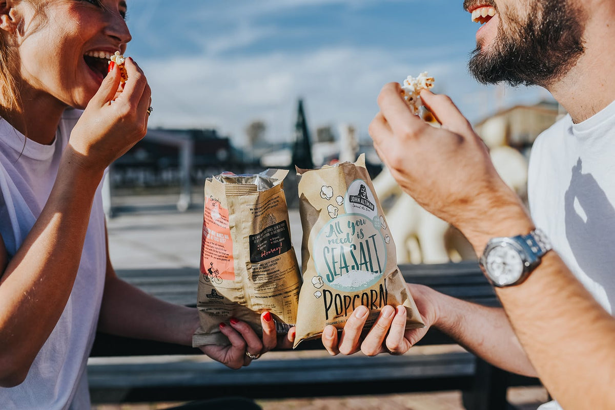 John Altman Duurzame snacks B Corp Popcorn Nootjes Chips